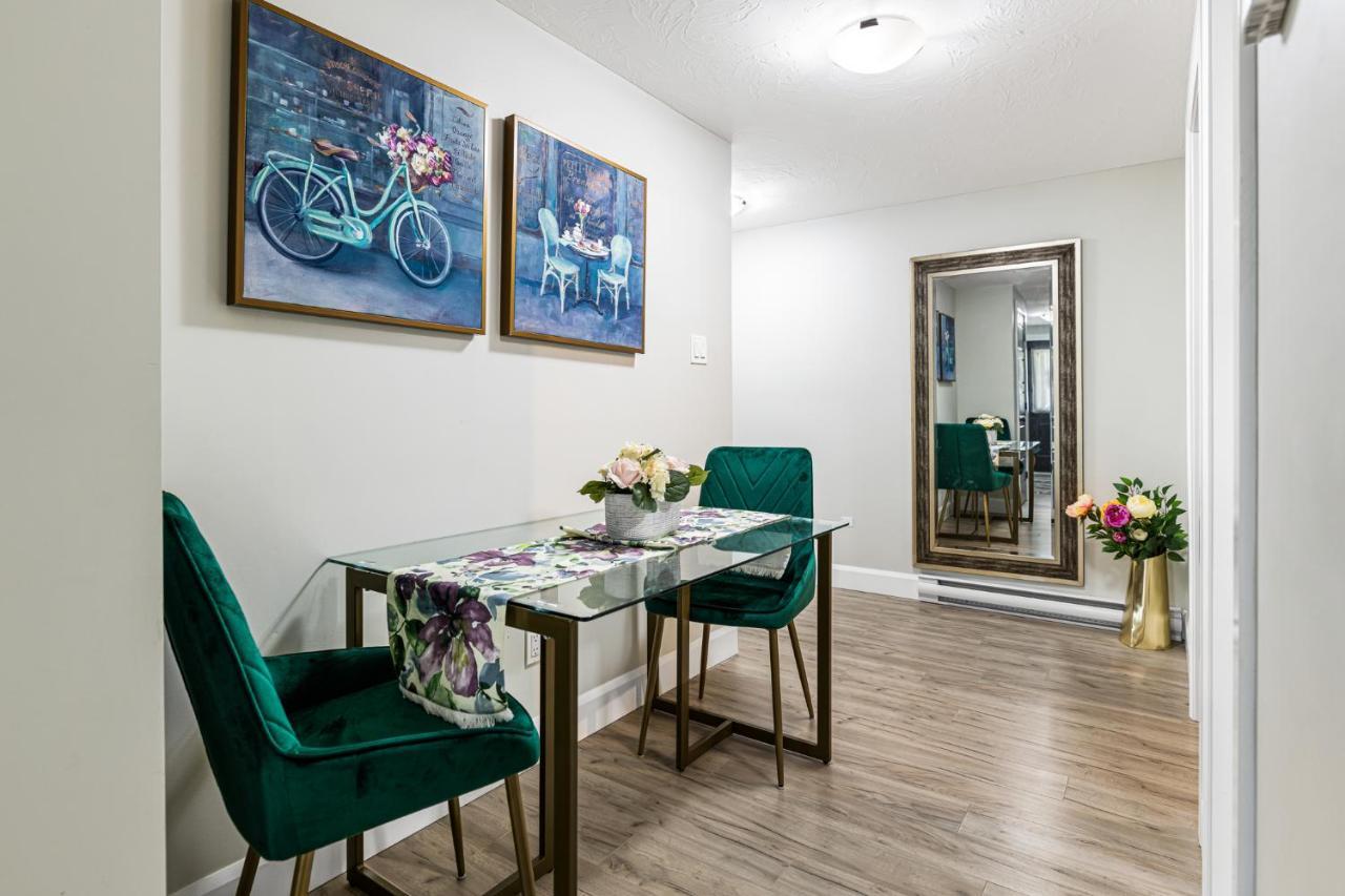 One Bedroom Apartment Moncton North ! المظهر الخارجي الصورة